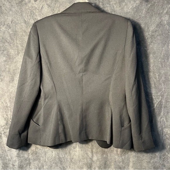 Jones New York Classic Black Skirt Suit - Picture 3 of 10